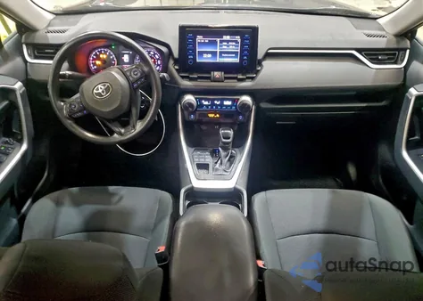 2019 Toyota Rav4 Le z USA, uszkodzony, nr VIN 2T3F1RFVXKW064513